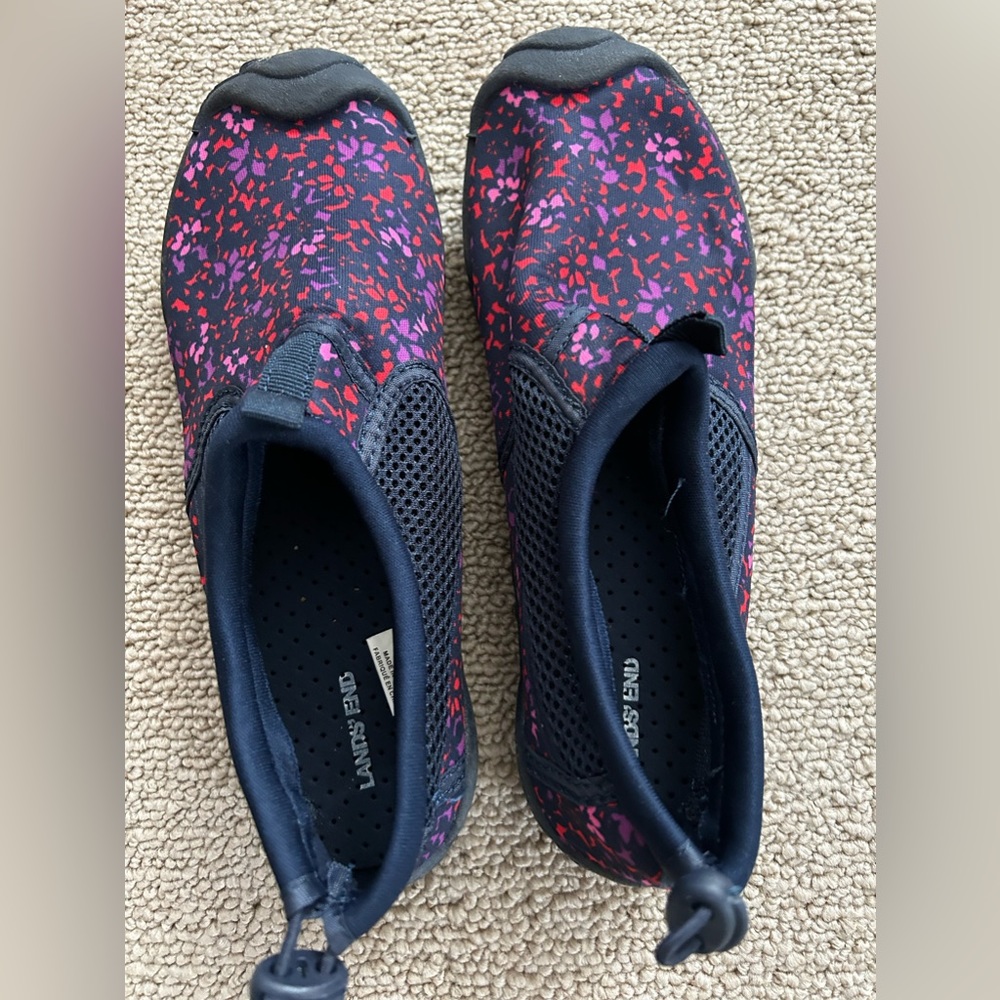 Lands End women’s water shoes